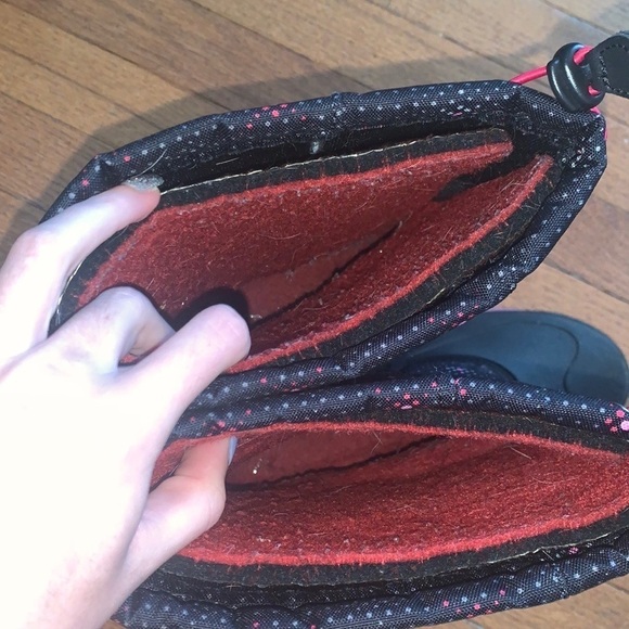 Kamik Girl’s Rocket 2 Black and Pink Winter Snow Boots Size Six - Picture 9 of 11